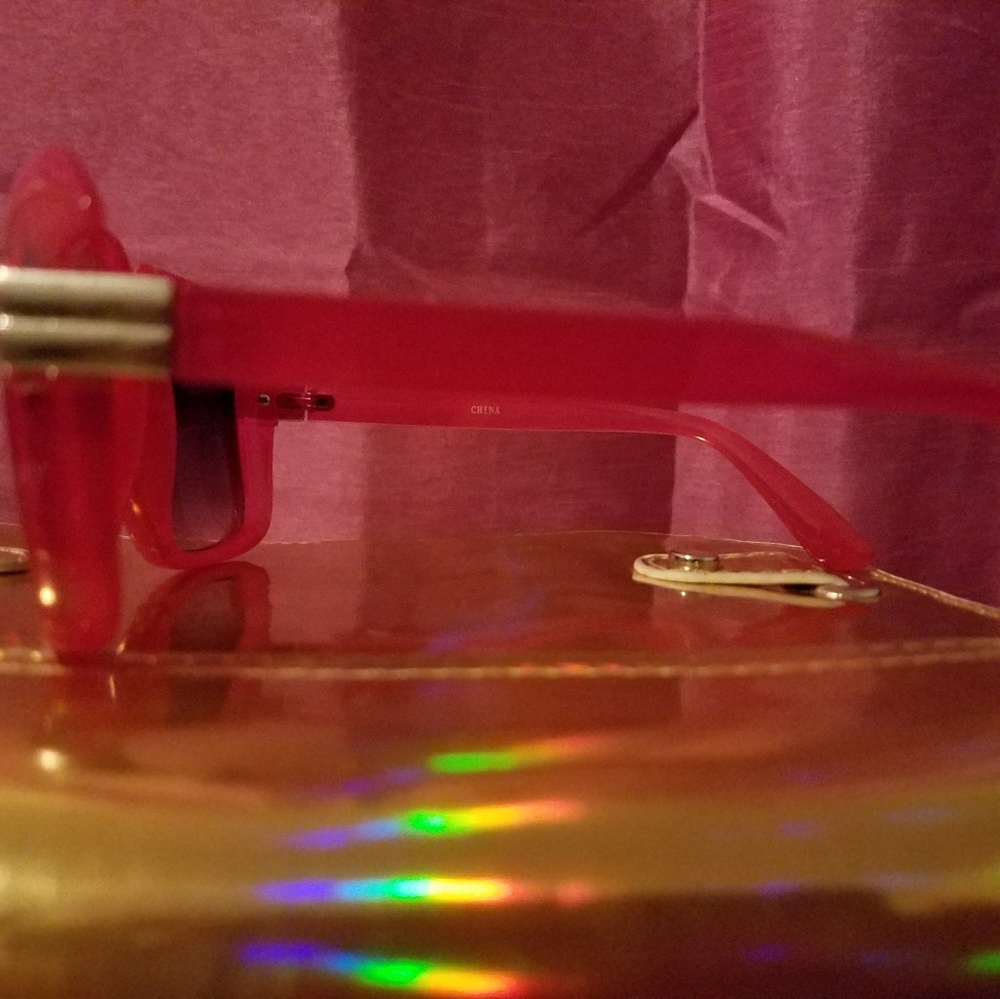 Sunglasses - Picture 2 of 3